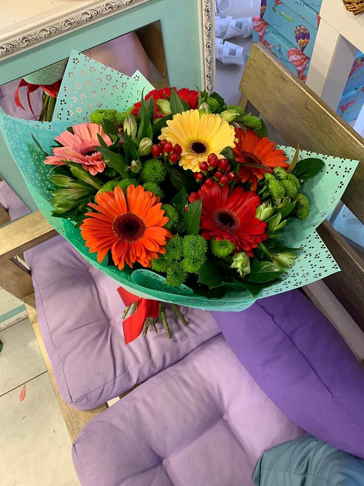 Букет цветов из: Герберы, Хризантемы и Альстромерии в Ольгинской Краснодарского края