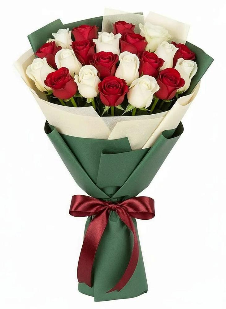 Букет Микс из красных и белых роз в Ольгинской Краснодарского края