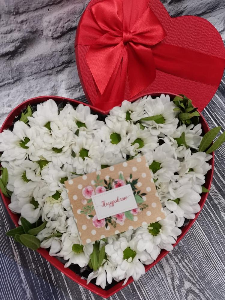 Цветочная композиция из Хризантемы в виде сердца в Ольгинской Краснодарского края