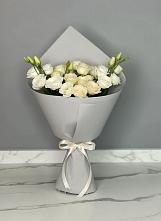 Букет цветов из:  Розы и Лизиантусы в Ольгинской Краснодарского края